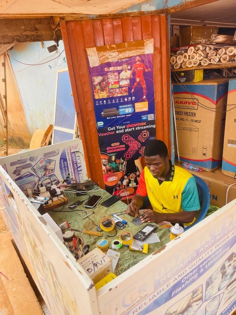 Manso Akwasiso branch — Obama Phone Repairs